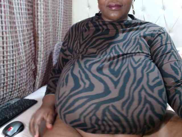 BustyBabeX webcam