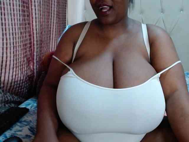 BustyBabeX webcam