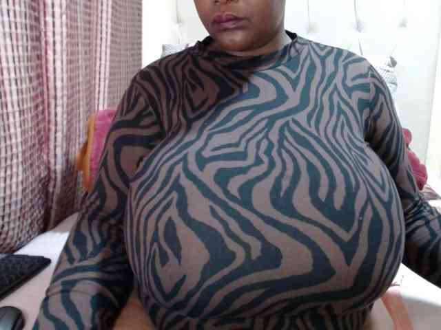 BustyBabeX webcam