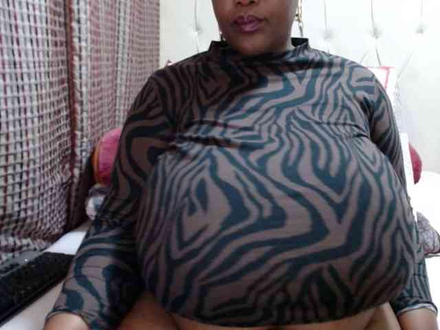 BustyBabeX webcam