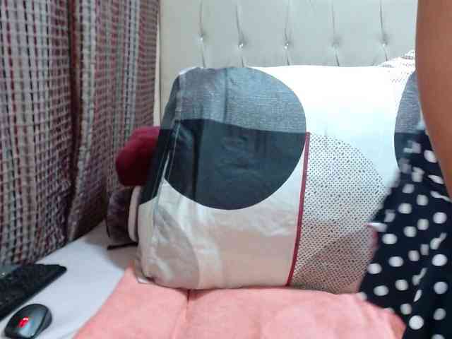 BustyBabeX webcam