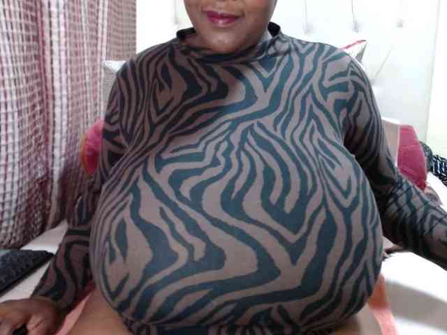 BustyBabeX webcam