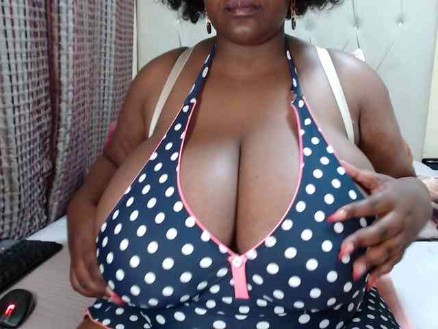 BustyBabeX webcam