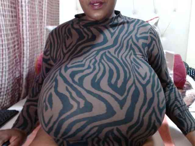 BustyBabeX webcam