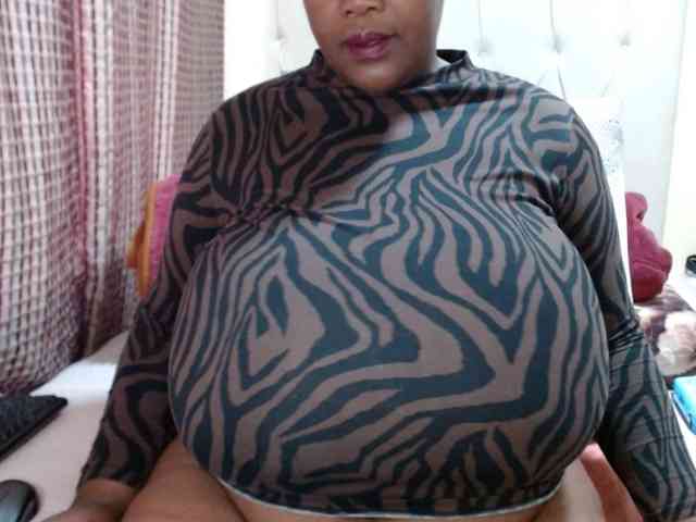 BustyBabeX webcam