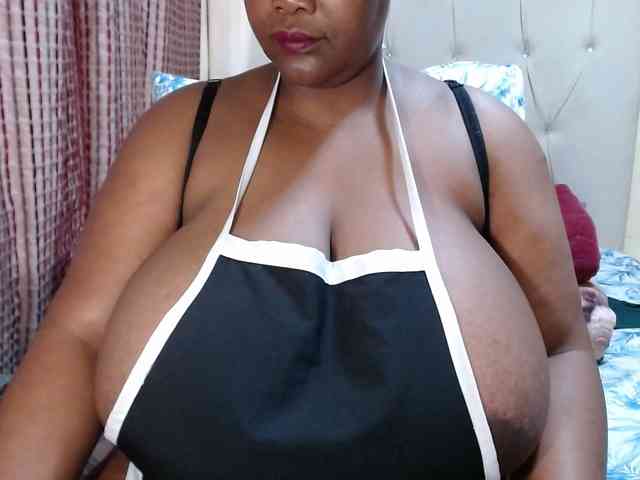 BustyBabeX webcam
