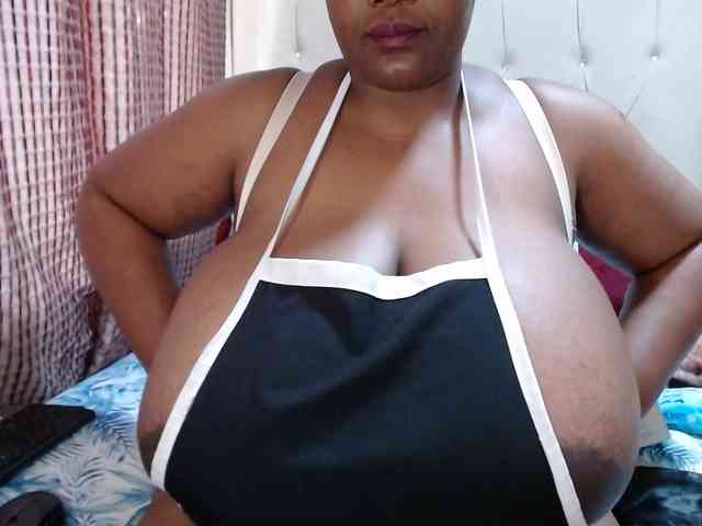 Model: BustyBabeX
