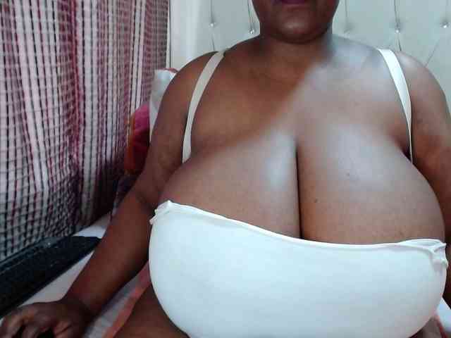 BustyBabeX webcam