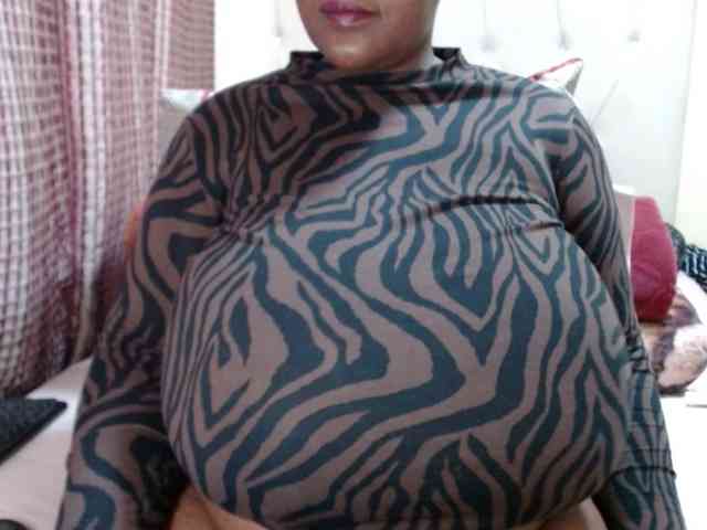 BustyBabeX webcam