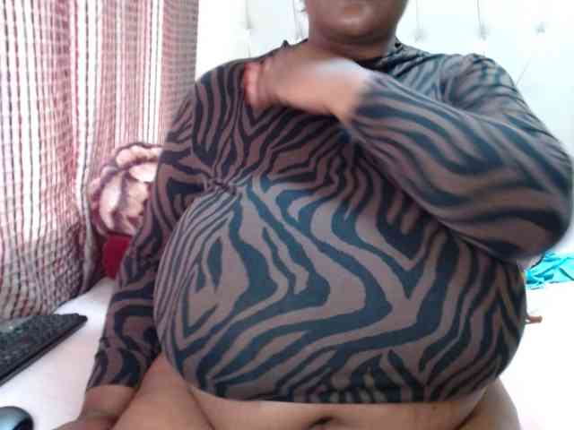 BustyBabeX webcam