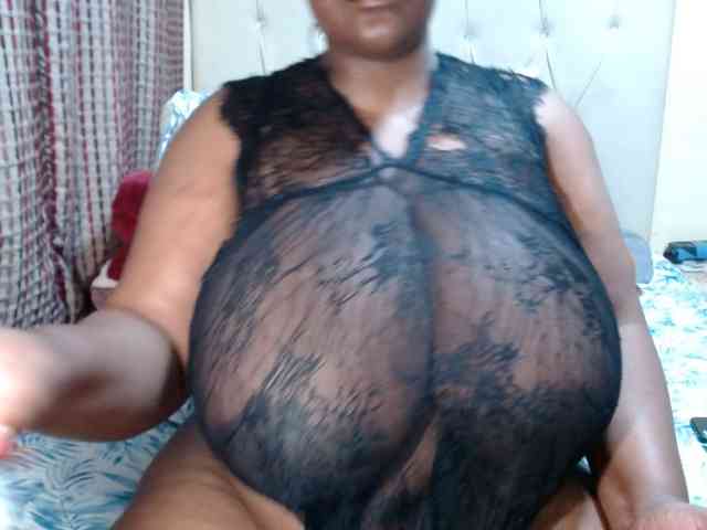 BustyBabeX webcam