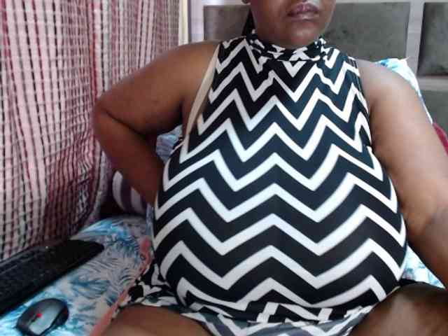 BustyBabeX webcam