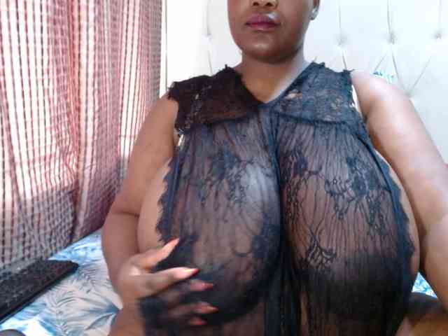BustyBabeX webcam