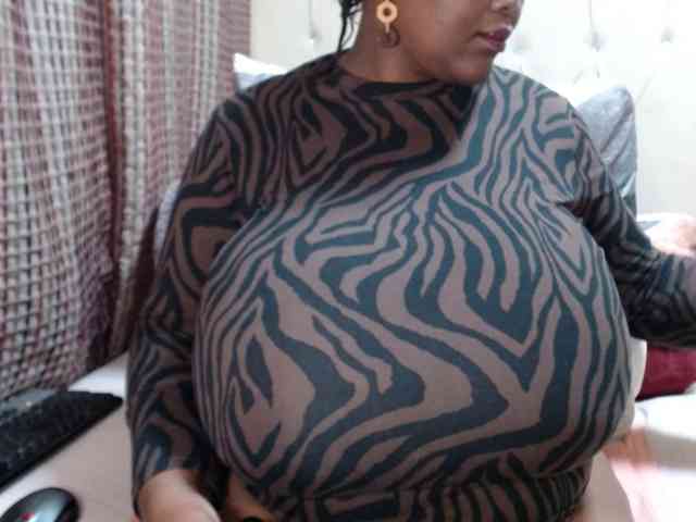 BustyBabeX webcam