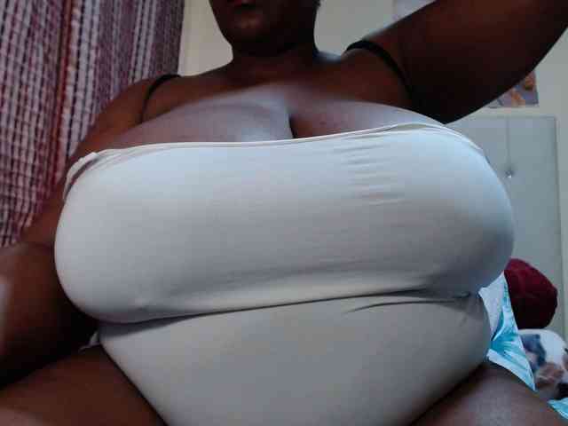 BustyBabeX webcam