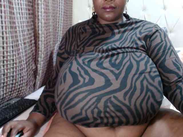 Model: BustyBabeX