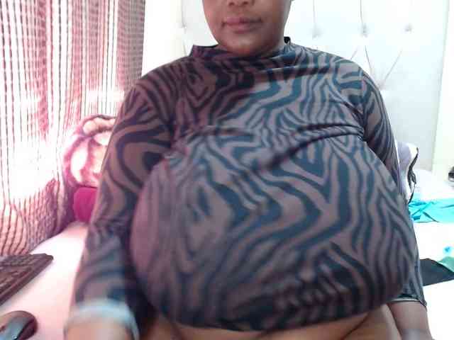 BustyBabeX webcam