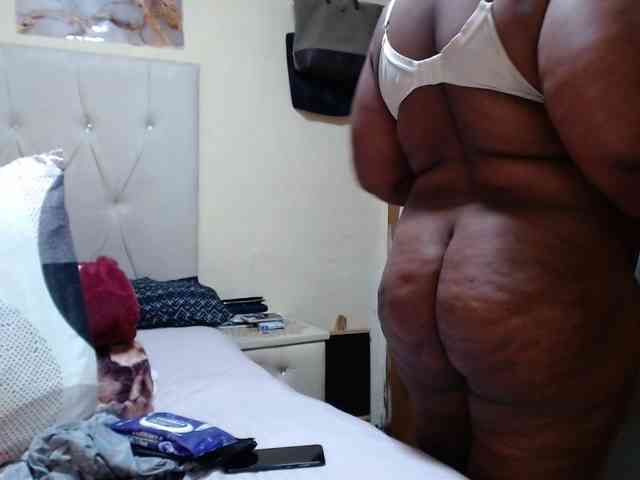 BustyBabeX webcam