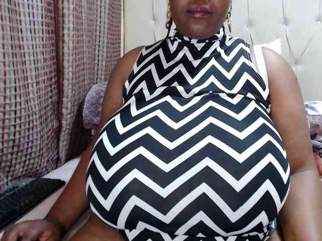 BustyBabeX webcam
