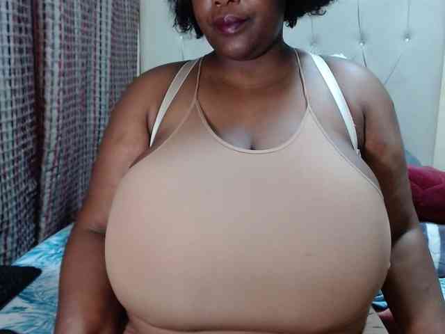 BustyBabeX webcam