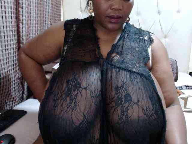 BustyBabeX webcam