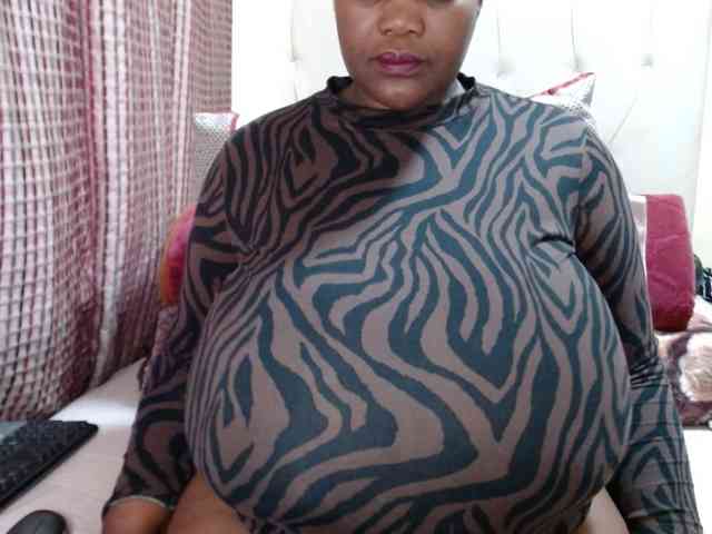 BustyBabeX webcam