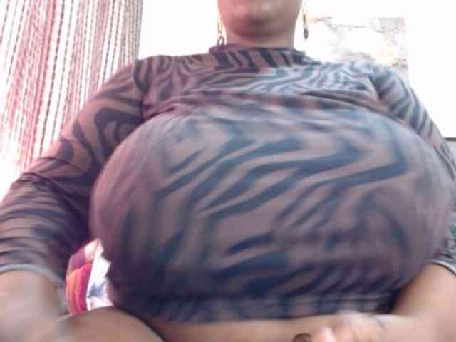 BustyBabeX webcam