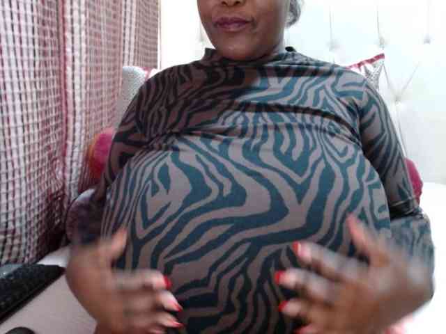 BustyBabeX webcam