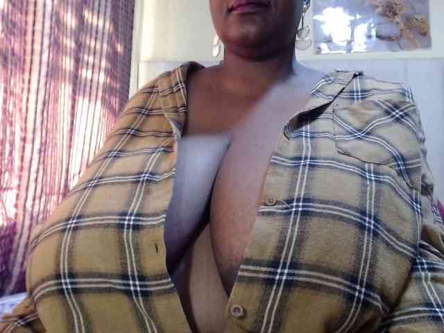 BustyBabeX webcam