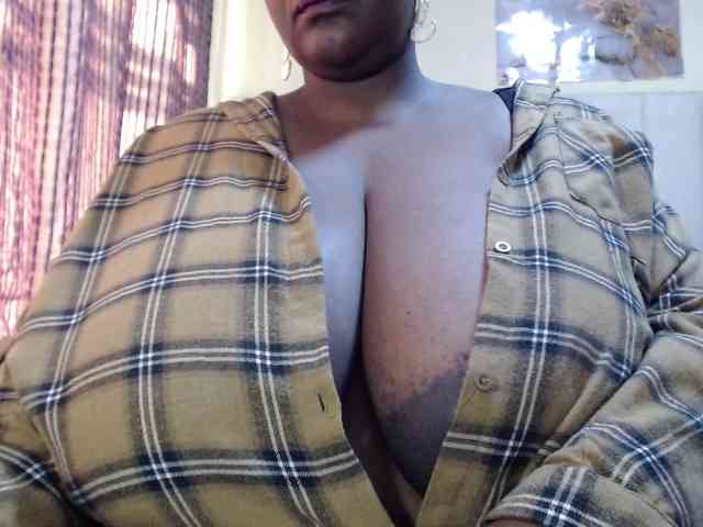 BustyBabeX webcam