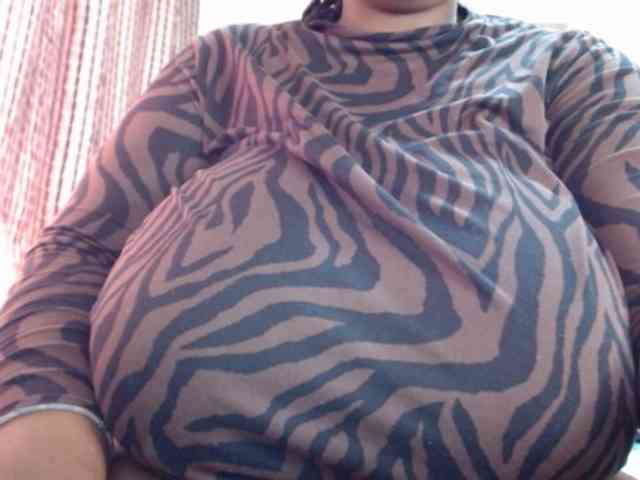 BustyBabeX webcam