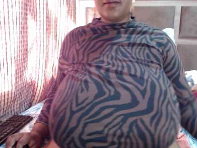 BustyBabeX webcam