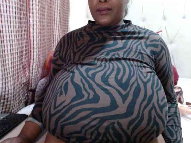 BustyBabeX webcam