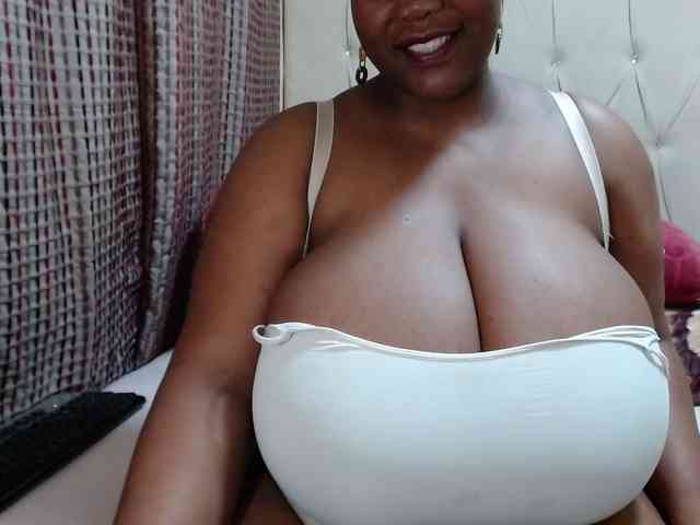 BustyBabeX webcam