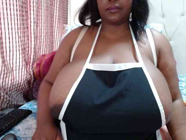 BustyBabeX webcam