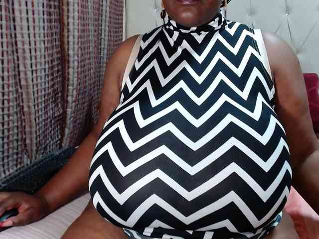 BustyBabeX webcam
