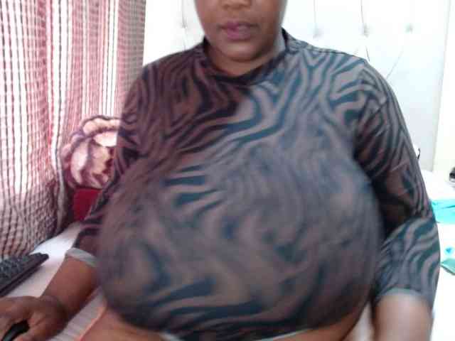 BustyBabeX webcam