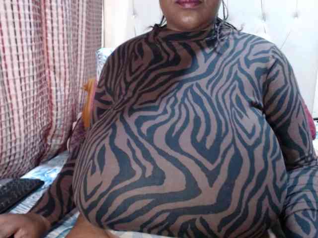 BustyBabeX webcam