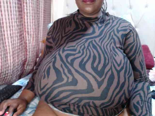 BustyBabeX webcam