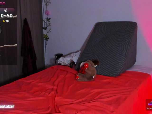 LunaaHatzel live cam on BongaCams