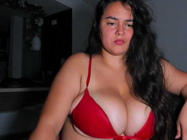 LunaaHatzel live webcam show