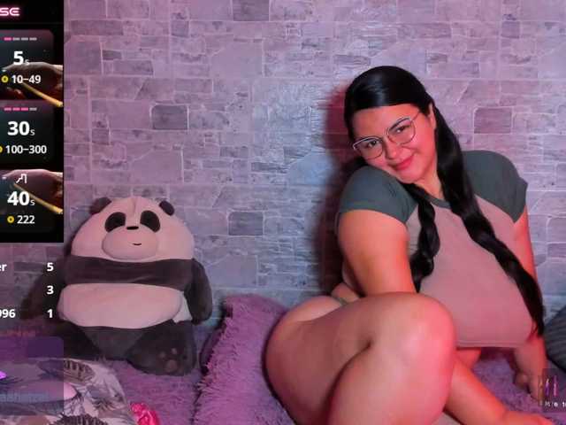 LunaaHatzel live cam on BongaCams