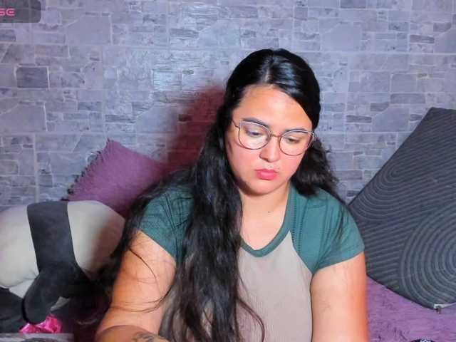 LunaaHatzel live cam on BongaCams