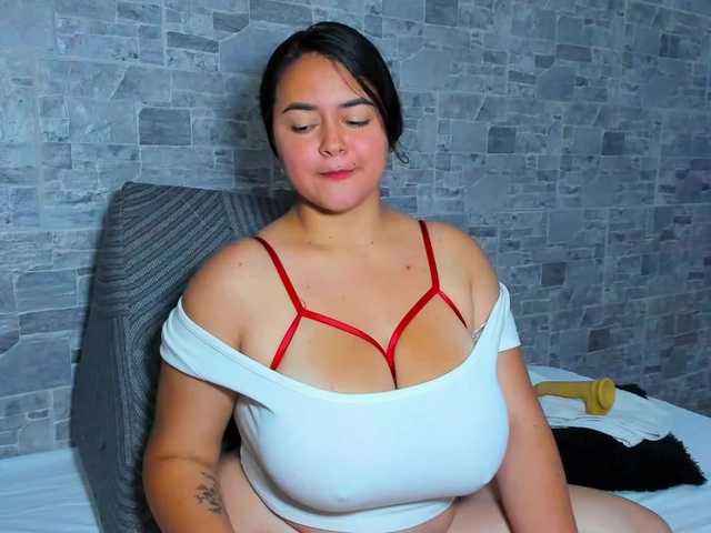 LunaaHatzel live cam