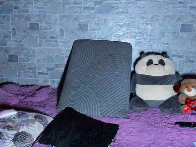 LunaaHatzel webcam