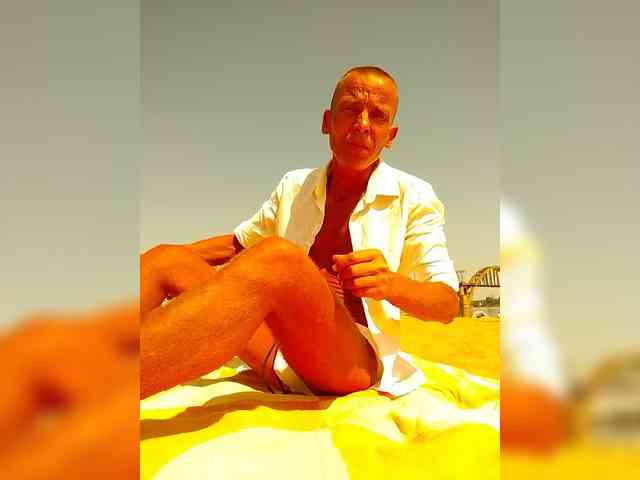shekoladnyguy Live Webcam on BongaCams