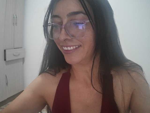 Creamymature live cam on BongaCams