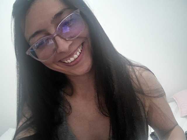 Creamymature live cam on BongaCams