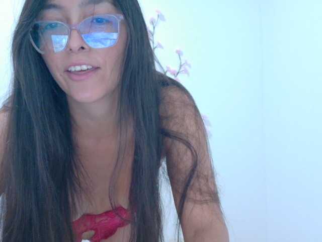 Creamymature live cam on BongaCams