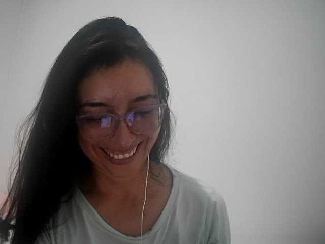 Creamymature live cam on BongaCams